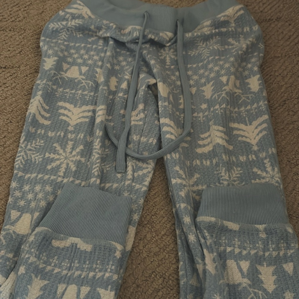 Cute Christmas light blue and white pajamas with matching top and bottom!